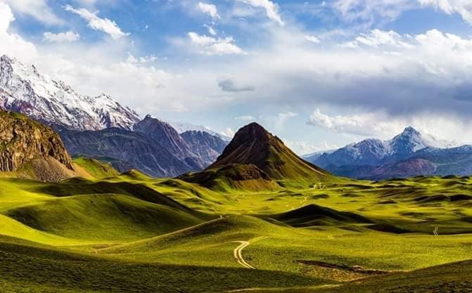 Qaqlasht Meadows